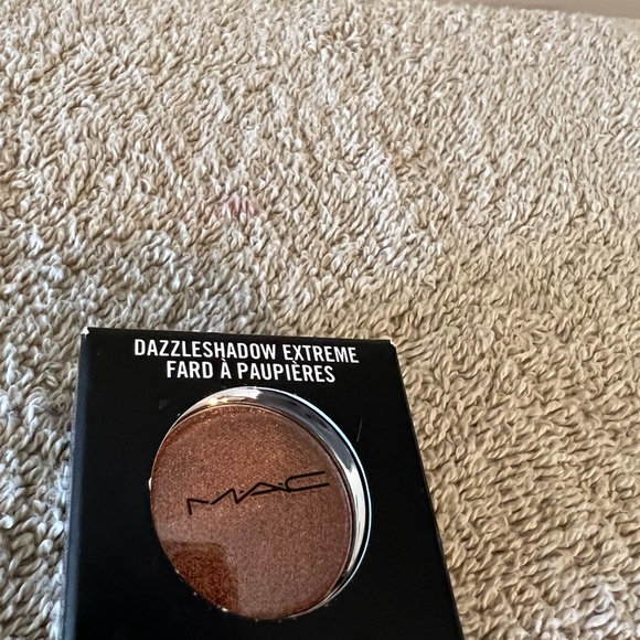 NIB MAC Couture Copper eye shadow with Free Shipping - Picture 5 of 5